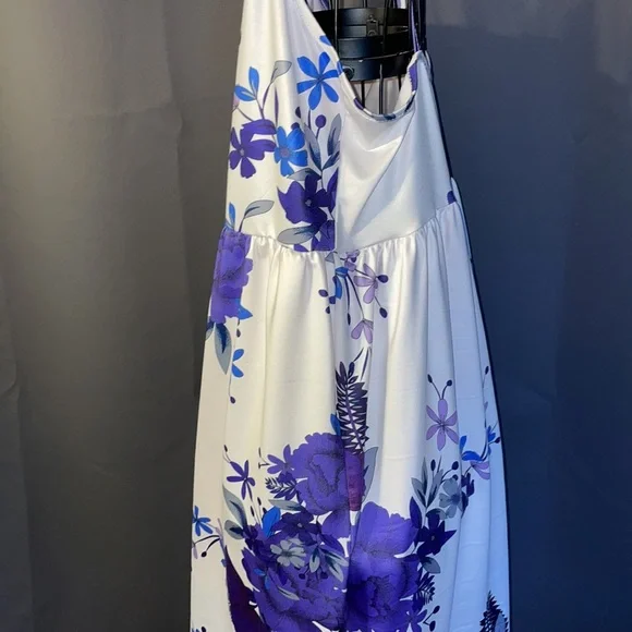 NWOT. Woman’s spaghetti strap dress. size 1XL. - Picture 4 of 6